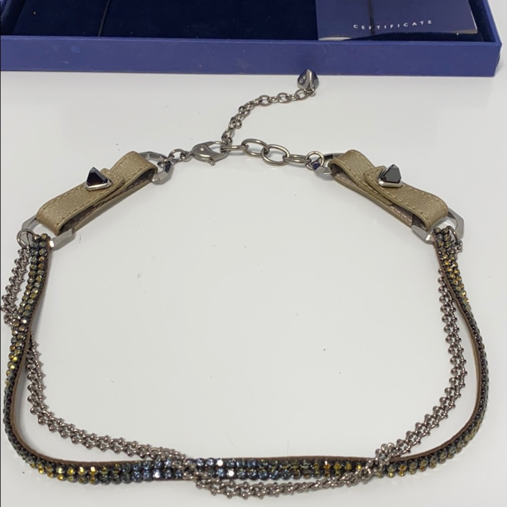 Swarovski neck  lance